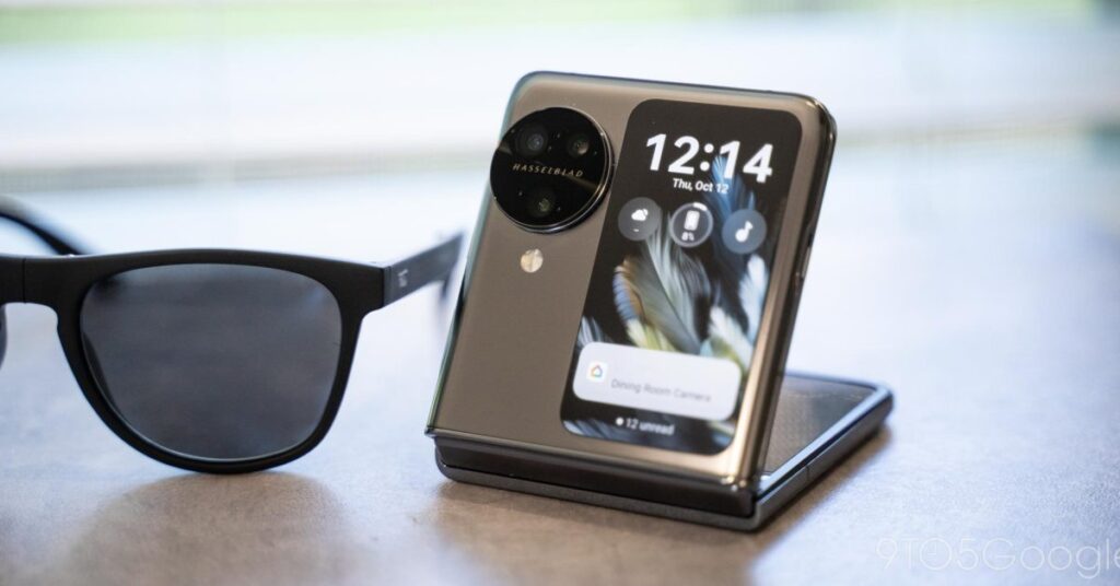 Oppo Find N3 Flip Ha Solucionado El Mayor Problema De Los Teléfonos Móviles: El Uso De Gafas De Sol

