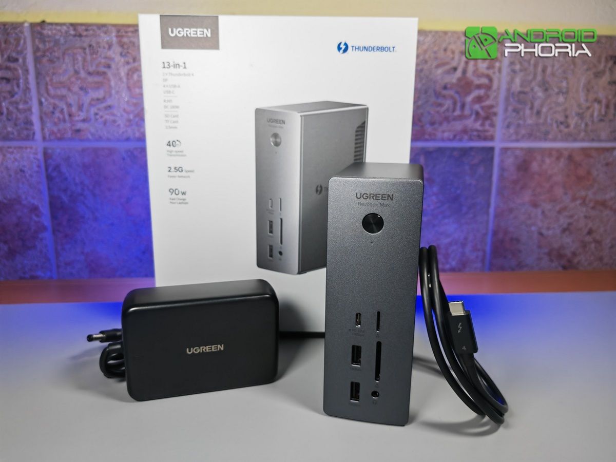 Ugreen Revodok Max 213 What Is In The Box