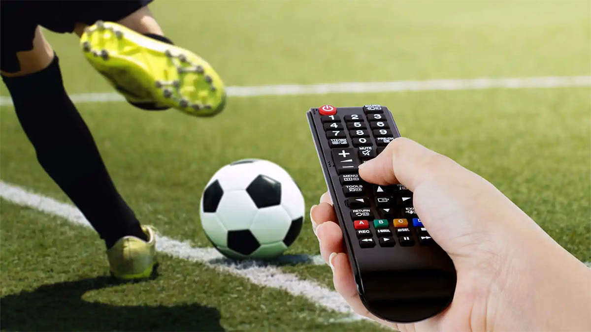 Laliga Only Penalizes Users Who Broadcast Pirated Content, Not Those Who Watch It.
