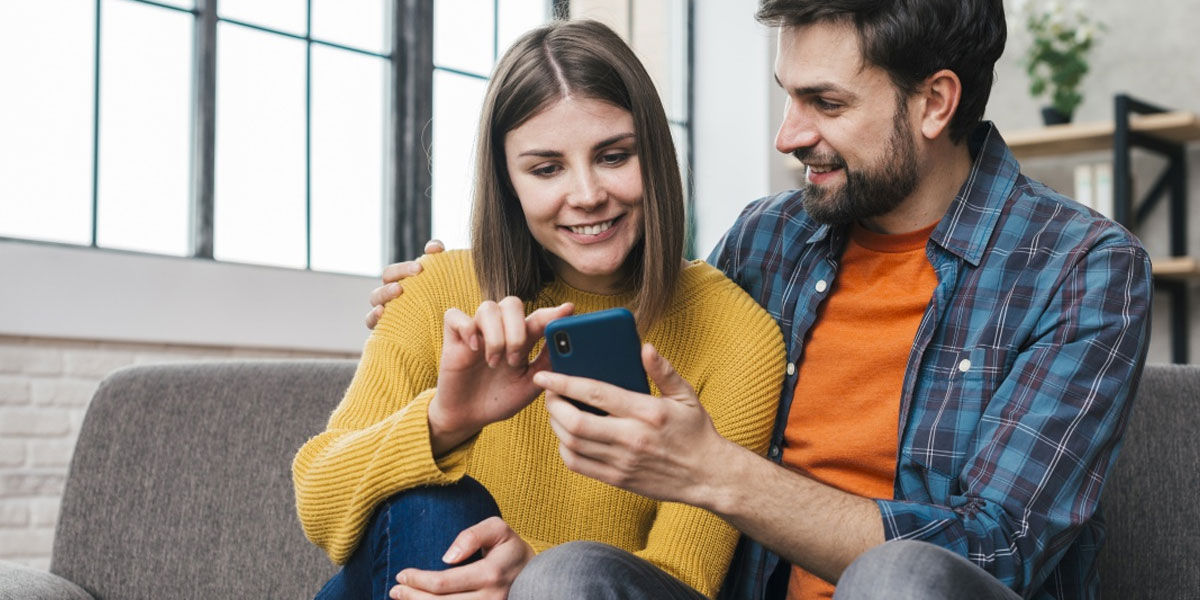 Play With Your Partner On Whatsapp: Ideas You Can Do With This App