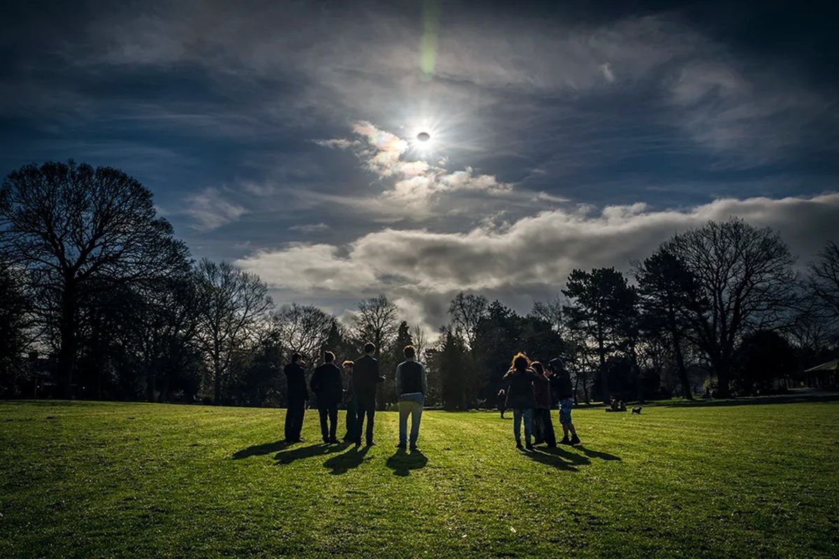 Nasa Eclipse Photo With A Low-End Mobile