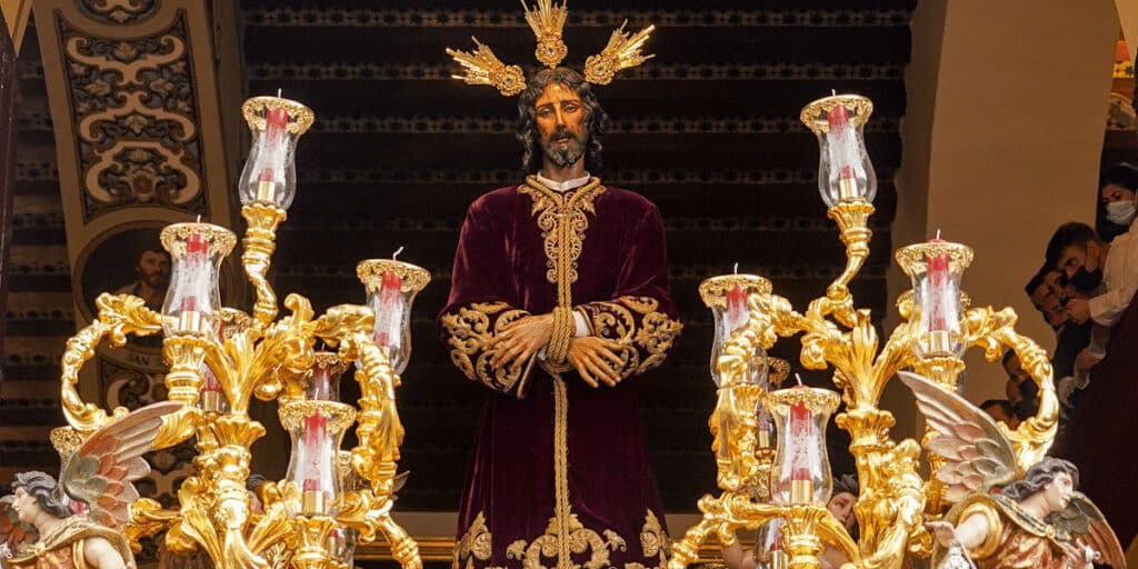 No Te Pierdas Ninguna Procesión Esta Semana Santa: 5 Apps Para Mantenerte Al Tanto En Tiempo Real